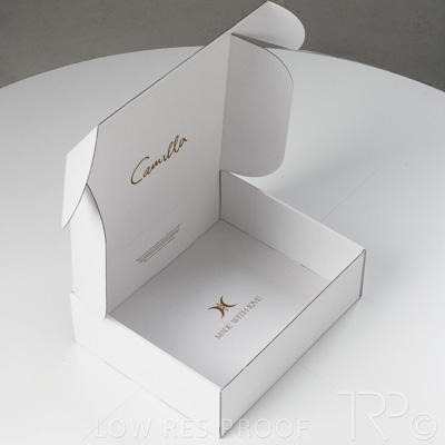 July 2021 / M923P0064-Camilla-Extra-Lg-Shipper_210720_020