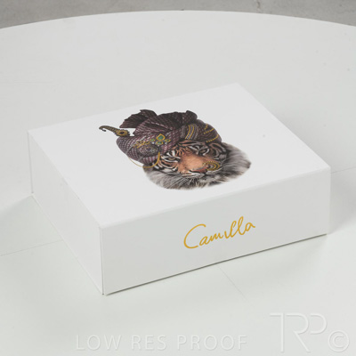 September 2021 / Q903P1778-CAMILLA-PREMIUM-GIFTBOX-XLarge_01