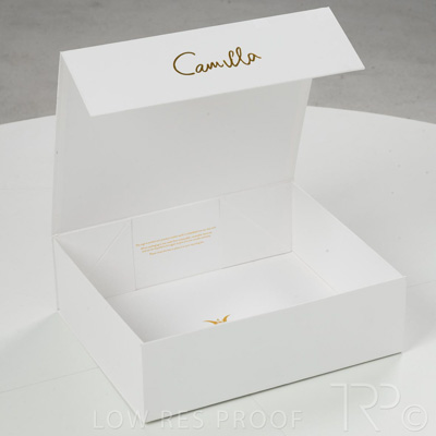 September 2021 / Q903P1778-CAMILLA-PREMIUM-GIFTBOX-XLarge_02