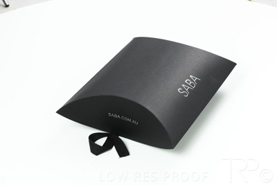 September 2021 / Q903P1818-SABA-PILLOW-BOX-Large_02