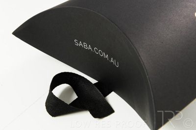 September 2021 / Q903P1818-SABA-PILLOW-BOX_detail_07