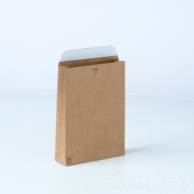 February 2022 / B670S0010_009