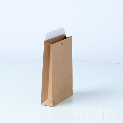 February 2022 / B670S0010_010