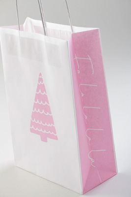 August 2022 / C493S0404-C598S0404-DECK-THE-HALLS-details_006