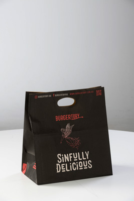 August 2022 / C341P0032_BURGERTORY-BAG-LARGE_007