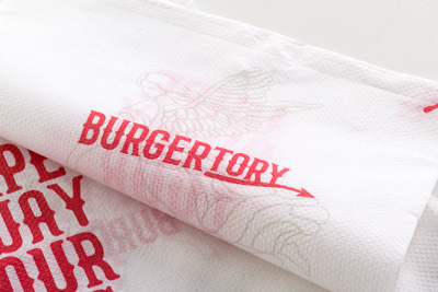 August 2022 / G603P7034_BURGERTORY-SERVIETTE_009