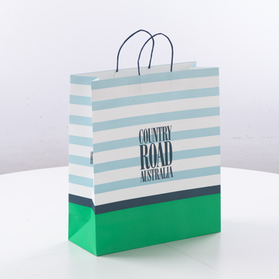 October 2022 / C954P0530-COUNTRY-ROAD-LARGE-01