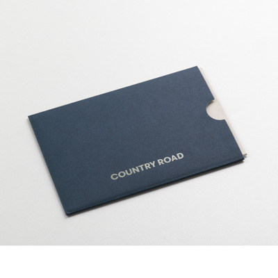 October 2022 / Q903P1292_Country_road_gift_card_holder-002
