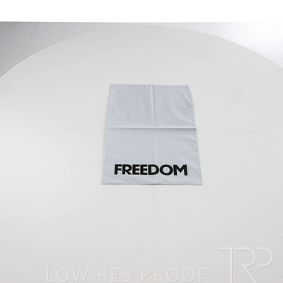 May 2023 / Y974P0550-Freedom-Mailer-Satchel_230524_005