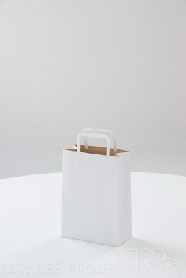 June 2023 / C045E-BLAU_Small-Satchel-White_012