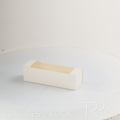 May 2024 / Macrone-Box_240511_022