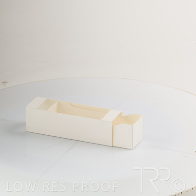 May 2024 / Macrone-Box_240511_025