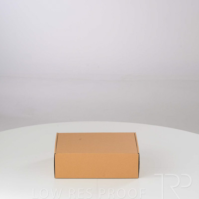 August 2024 / M923P0097-Camilla-XL-Shipper-240819-5