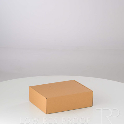 August 2024 / M923P0097-Camilla-XL-Shipper-240819-6