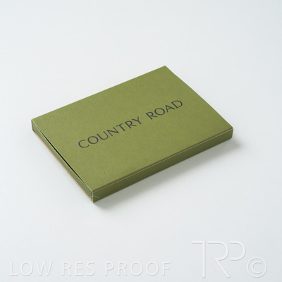December 2024 / Q903P2265-Country-Road-Gift-Card-Box-241217-_Z8C6269