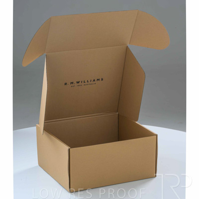 January 2025 / M953P0425-ONLINE-HAT-BOX-RMWX45774-250115-2