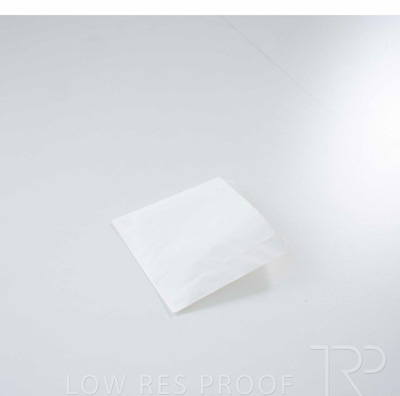 February 2025 / A988P0350-KFC-BAG-SML_001