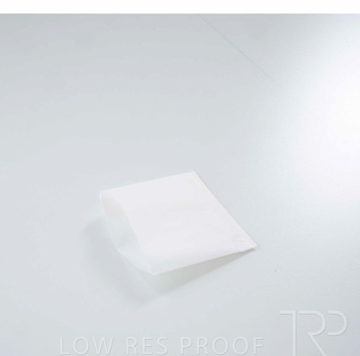 February 2025 / A988P0350-KFC-BAG-SML_002