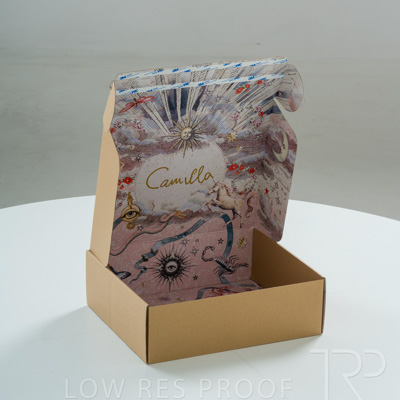 September 2025 / M920P0656-Camilla-XL-Online-Shipper_002