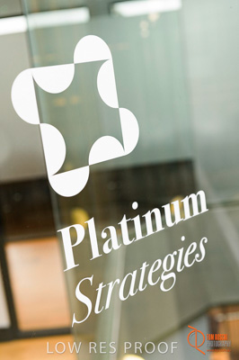 DETOUR DESIGN 2013 / PLATINUM_SIGNAGE_001_160512