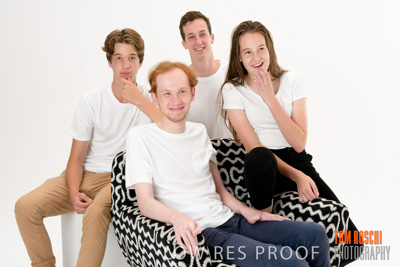 December 2018 / THE_BELLS_106_181207