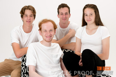 December 2018 / THE_BELLS_73_181207