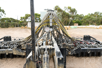 March 2022 / MANIFOLD-220316-4910