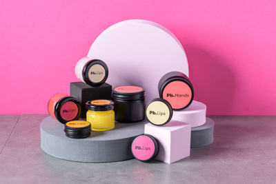 November 2022 / LIPS-and-HANDS-group_029