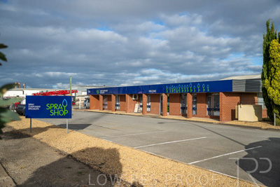 March 2023 / Spray-Shop-Signage_230309__Z9M5593