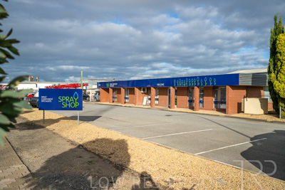 March 2023 / Spray-Shop-Signage_230309__Z9M5596