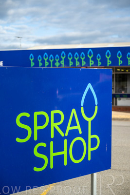 March 2023 / Spray-Shop-Signage_230309__Z9M5614