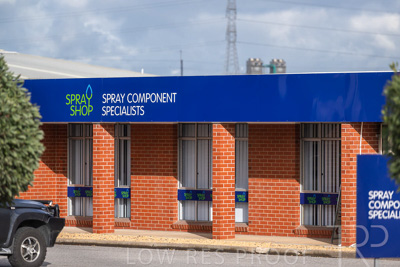 March 2023 / Spray-Shop-Signage_230309__Z9M5641