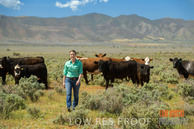 October 2020 / Phoebe_STOREY_and_Bindi_201001_037