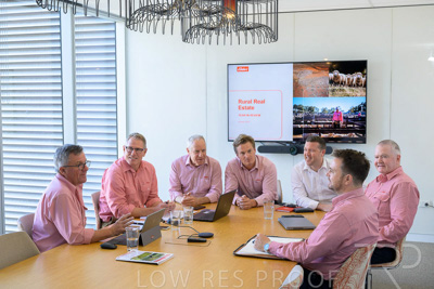 October 2022 / ELDERS-221027-3490