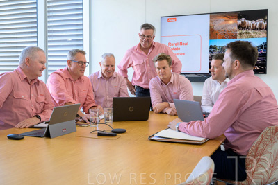 October 2022 / ELDERS-221027-3519