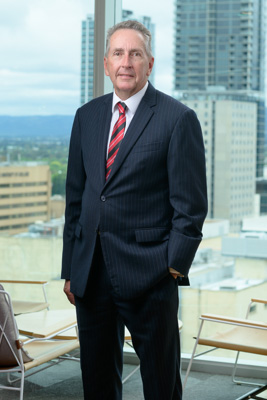 December 2023 / John_LLOYD-231214-_Z9C7652