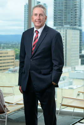 December 2023 / John_LLOYD-231214-_Z9C7653