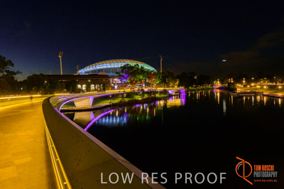 June 2017 / TORRENS_FOOTBRIDGE_NIGHT_AD_OVAL_027_170625