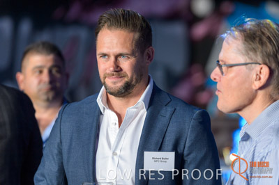 FYFE_XMAS_041_120104