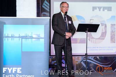 FYFE_XMAS_060_120104