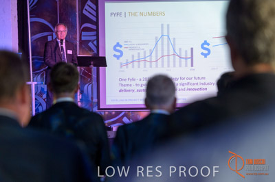 FYFE_XMAS_066_120104