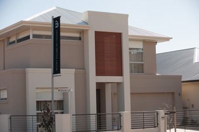 August 2010 / 100816_BUILDINGS_001