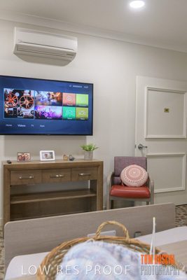 March 2019 / EDMNT_BDRM_01_190304_017