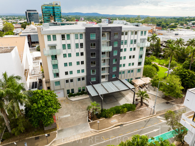 March 2022 / EXTERIORS_220309_144