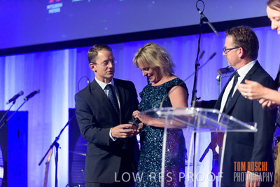 DISCOVERY_DINNER_81P1979