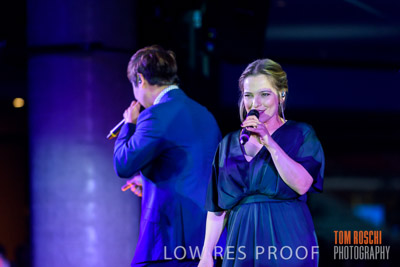 DISCOVERY_DINNER_81P2035