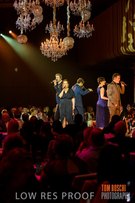 DISCOVERY_DINNER_81P2039