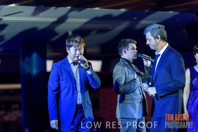 DISCOVERY_DINNER_81P2054