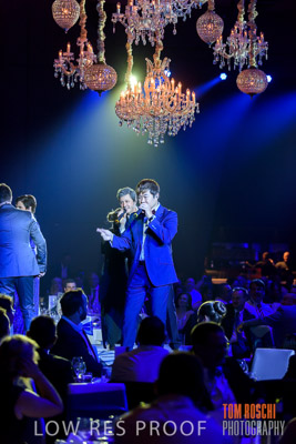 DISCOVERY_DINNER_81P2056