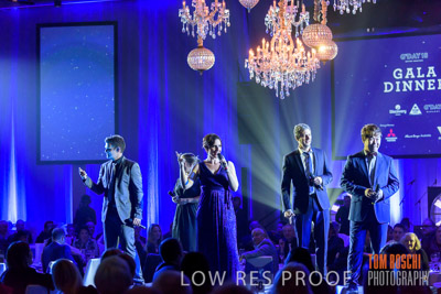 DISCOVERY_DINNER_81P2063